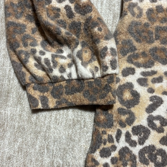 3X (2x) Now and forever fleece leopard print comfy pullover top long sleeve - Picture 3 of 5
